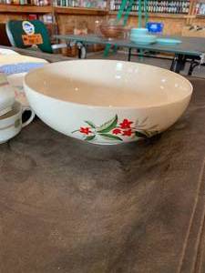 lot 182 image: Misc Dishes