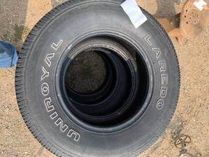 lot 150 image: Set of 4 Tires Uniroyal Laredo 26570R17