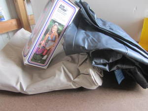 lot 54 image: Air Bed