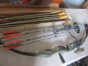 lot 57 image: Bear Compound Bow, Arrows, Quiver