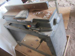 lot 21 image: Craftsman Jointer