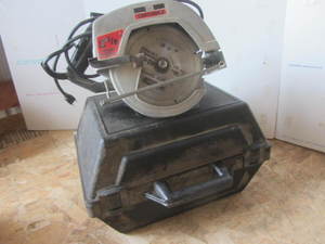 lot 27 image: Craftsman Circular Saw