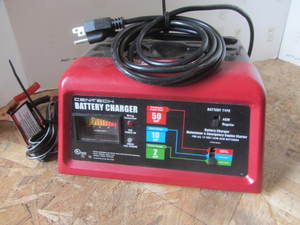lot 30 image: Centech Battery Charger