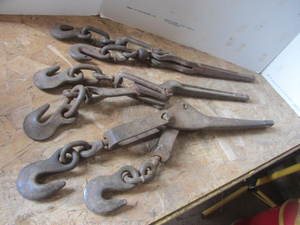 lot 48 image: Load Binds