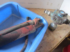 lot 50 image: Hydraulic Ram, Pump
