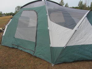 lot 51 image: Ozark Trail Three Room Tent