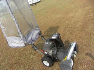 lot 9 image: Snow King Snow Blower