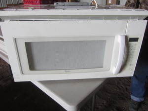 lot 119 image: Whirlpool Microwave