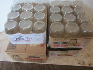 lot 160 image: Quart Canning Jars