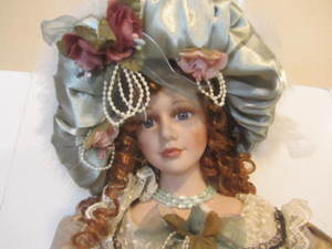 lot 174 image: Cathay Colleen Doll