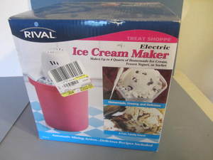 lot 200 image: Rival Ice Cream Maker