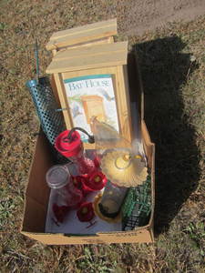 lot 264 image: Bird Feeders, Bat Houses