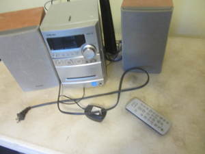 Sony CD  Cass  MP3 player with sp...