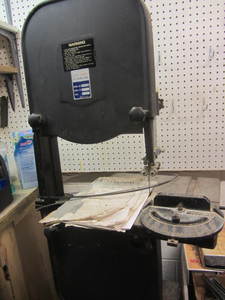 Cal-Hawk 14 bandsaw with DeWalt st...
