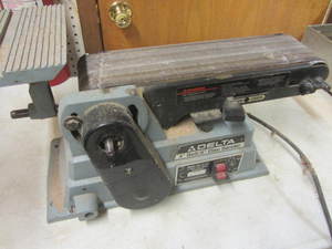 Delta 4 belt sander  - NO 6 disk ...