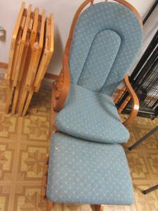 Platform rocker and ottoman, TV Tra...