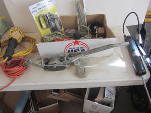 Automotive with grease gun, comalon...