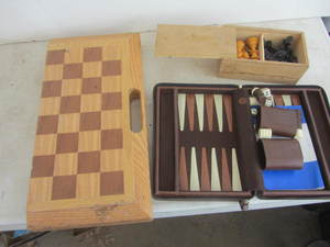 Oak inlay chess set, backgammon, ex...
