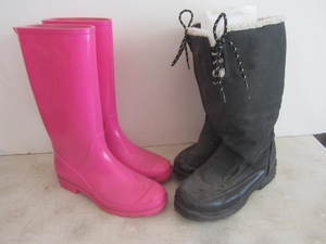 Pink rubber boots - womens size 9,...