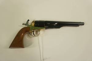 lot 1-61 image: Colt .22 Revolver