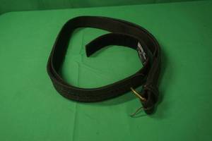 lot 2-13 image: Belt