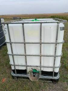 265 Gallon Liquid Storage Tank