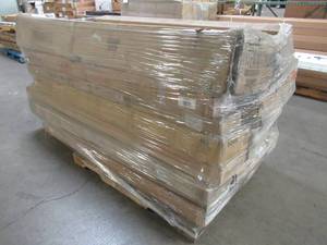 lot 309 image: WHOLESALE MIXED PALLET OF MISCELLANEOUS BEDROOM FURNITURE