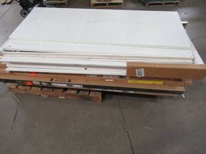 lot 327 image: WHOLESALE MIXED PALLET OF MISCELLANEOUS DOORS, DOOR SLABS, BUILDING MATERIALS AND MORE