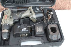 lot 16 image: 38 Cordless Drill  Driver