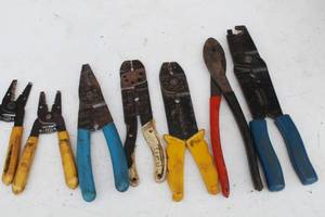 lot 62 image: Wire Stripper And Cutter Lot