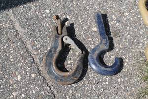lot 8 image: 3 Steel Hooks Lot