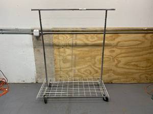lot 14 image: Clothing Rack on Wheels
