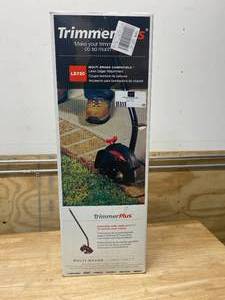 lot 17 image: Troy-Bilt LE720 TrimmerPlus Add-On Lawn Edger