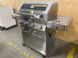 lot 45 image: Monument Clearview Stainless Steel 4-Burner Liquid Propane Gas Grill with 2 Side Burners