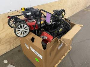 lot 59 image: Mixed pallet of lawn mowers Troy-Bilt, Yardmaz, Powersmart, Poulan