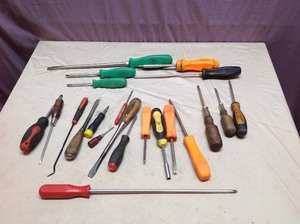 lot 6 image: Screwdrivers