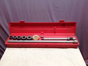 lot 14 image: Cam Bearing Installing Tool