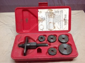 lot 15 image: Rear Disc Brake Caliber Tool