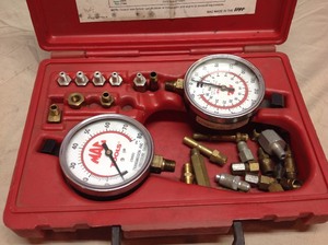 lot 34 image: TransmissionOil Pressure Tester