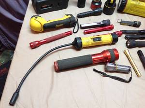 lot 85 image: Flashlights