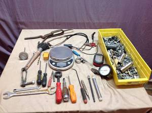 lot 91 image: Tools, Scale, Light