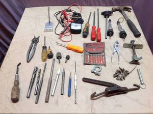 lot 99 image: Tools