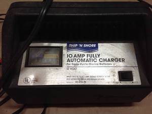 lot 113 image: Battery Charger
