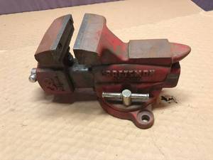 lot 130 image: Craftsman Vise
