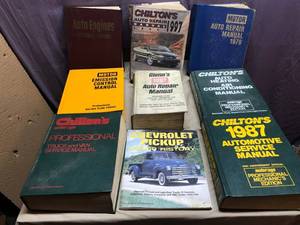 lot 136 image: Auto Repair Shop Manuals