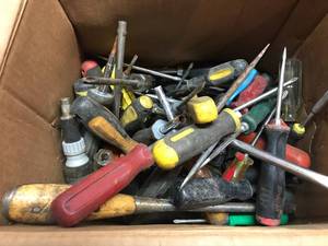 lot 154 image: Box of Screwdrivers