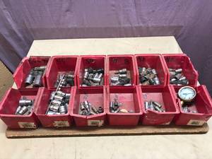 lot 164 image: Organizers & Contents