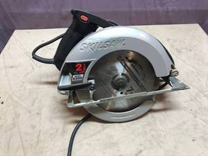 lot 174 image: Skilsaw