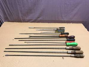 lot 229 image: Long Screwdrivers