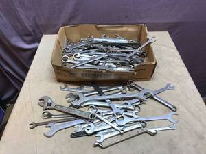 lot 250 image: Wrenches